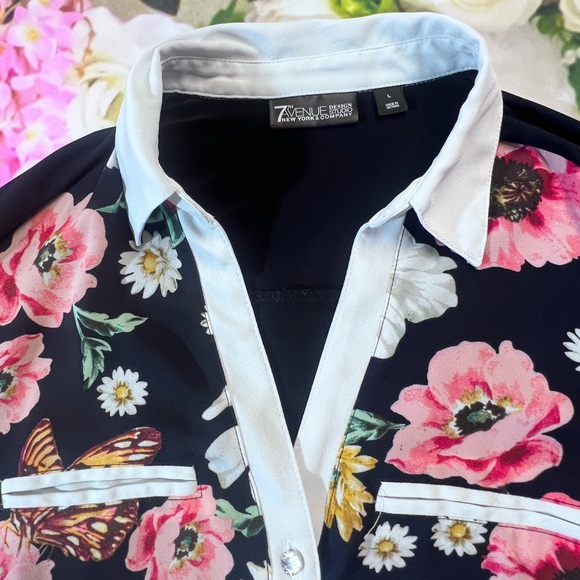 Elegant Floral Blouse - Black and Pink - Picture 7 of 10